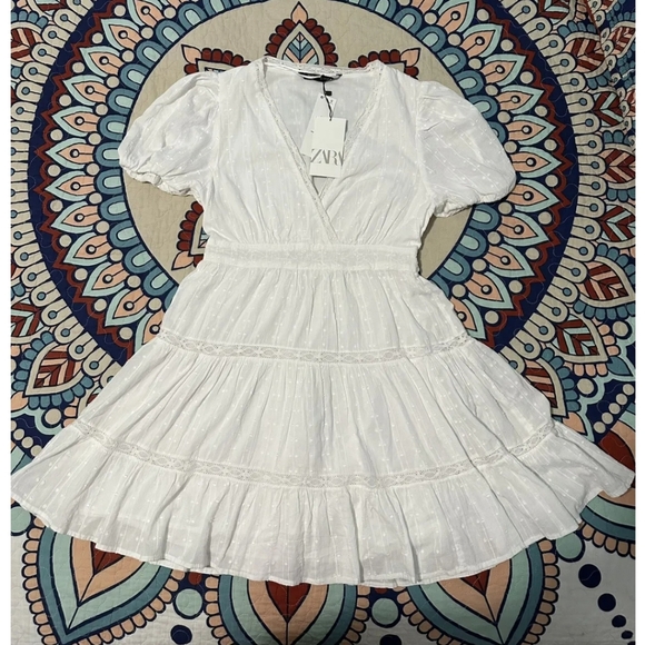 ZARA WHITE COTTON DRESS WITH EMBROIDERED LACE TRIMS SIZE small - Picture 3 of 8